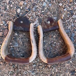 Brown Leather Stirrup Set